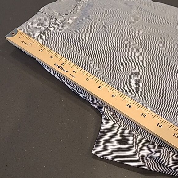 Tommy Hilfiger sz 8 seersucker navy/white shorts - Picture 8 of 9